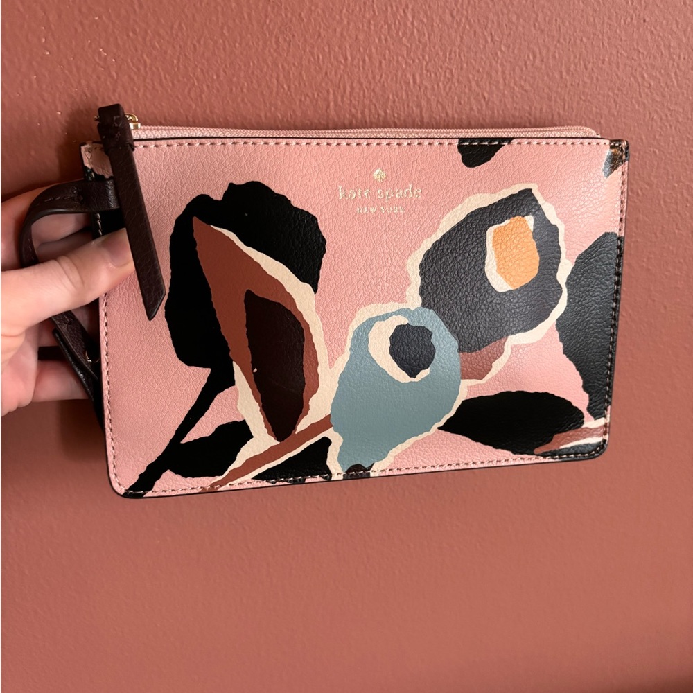 Kate Spade Pouch - Picture 8 of 8